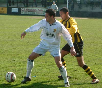 Marvin stands up to a Hitchin attack